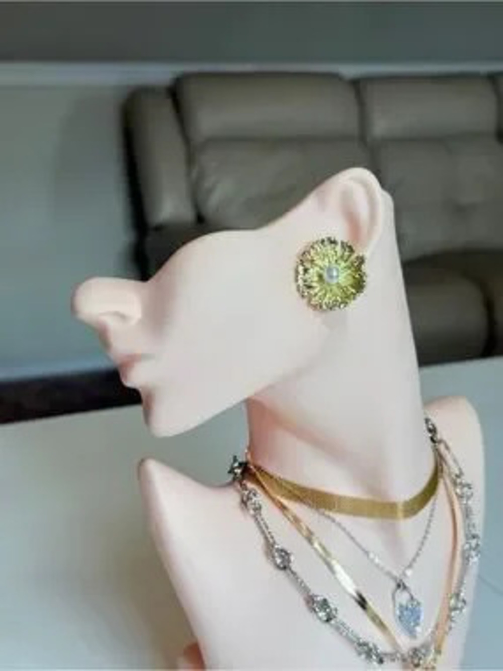 Gold Flower Pearl Center Earrings - Elegant Women's Jewelry